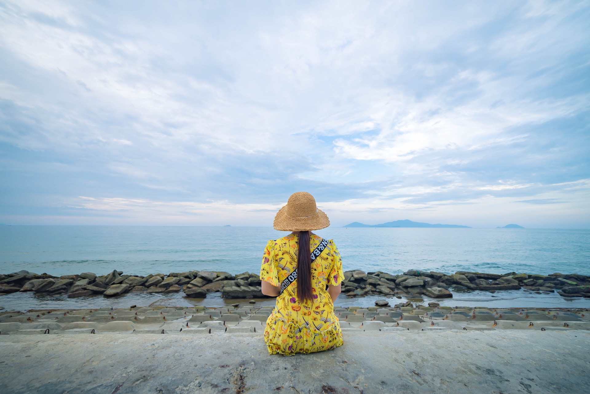 河南女子失联（河南商丘18岁女孩与朋友聚餐后失联数日，已遇害，凶手当时是如何作案的）